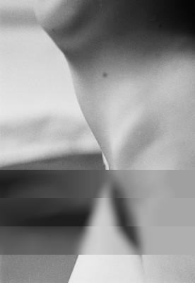 IV / Nude