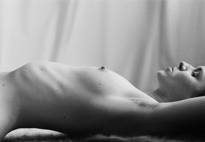 I / Nude