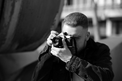 » #2/7 « / Analoges Treffen (Mannheim) / Blog-Beitrag von <a href="https://strkng.com/de/fotograf/filthy+wizard/">Fotograf Filthy Wizard</a> / 30.03.2019 17:06 / Portrait