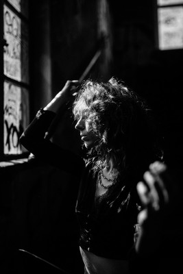 » #5/9 « / Birth of the retro noir / Blog post by <a href="https://strkng.com/en/photographer/turamania+art/">Photographer Turamania Art</a> / 2022-04-02 12:20 / Schwarz-weiss