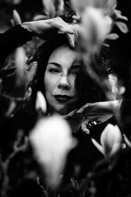 » #4/6 « / Magnolia / Blog post by <a href="https://strkng.com/en/photographer/turamania+art/">Photographer Turamania Art</a> / 2024-01-10 14:31