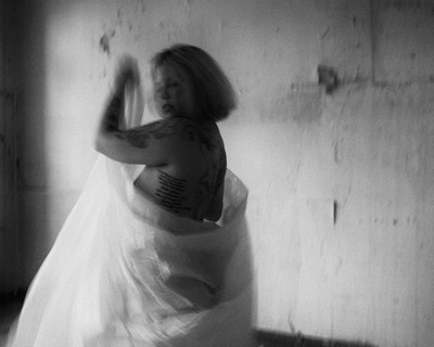 » #5/9 « / UNIQUE DANCE / Blog post by <a href="https://strkng.com/en/photographer/mario+von+oculario/">Photographer Mario von Oculario</a> / 2020-10-18 13:34 / Performance