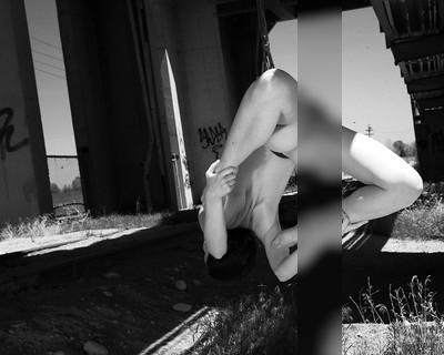 » #2/9 « / Blog-Beitrag von <a href="https://strkng.com/de/fotograf/photo-wink/">Fotograf Photo_Wink</a> / 03.07.2020 00:19 / Nude / nude,female,shibari,industrial,suspension,ropes