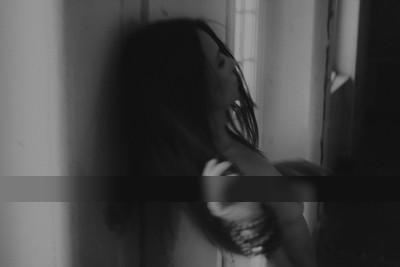 » #2/9 « / Ein sensibler Raum / Blog post by <a href="https://strkng.com/en/model/mahamaya/">Model mahamaya</a> / 2019-05-17 14:38 / Nude / nudemodel,Nudefineart,Nude