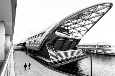 Canary Wharf 1 / Schwarz-weiss / architecture,architektur,canarywharf,london,schwarzweiß,blackandwhite