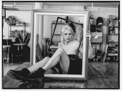 » #3/9 « / Framed / Witi / Blog post by <a href="https://strkng.com/en/photographer/joe+hogan/">Photographer Joe Hogan</a> / 2022-04-22 19:38