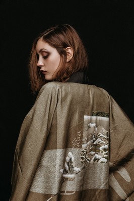 » #2/9 « / Caterina Kimona mood / Blog post by <a href="https://strkng.com/en/photographer/joe+hogan/">Photographer Joe Hogan</a> / 2022-08-02 12:50