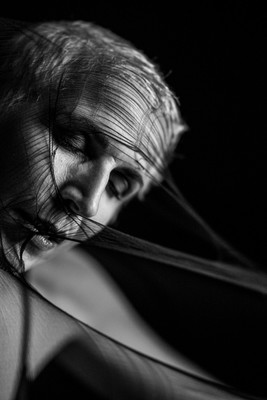 » #9/9 « / Entangled / Blog post by <a href="https://strkng.com/en/photographer/frank+pudel/">Photographer Frank Pudel</a> / 2019-11-13 07:07 / Fine Art