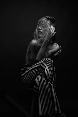 » #5/6 « / Maja / Blog-Beitrag von <a href="https://strkng.com/de/fotograf/rainer+moster/">Fotograf Rainer Moster</a> / 20.05.2019 16:58 / Portrait / Portraits,blackandwhite,schwarz-weiss