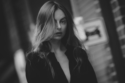 » #1/9 « / Kaya / Blog post by <a href="https://strkng.com/en/photographer/chris+w-+braunschweiger/">Photographer Chris W. Braunschweiger</a> / 2023-01-19 23:22 / Street