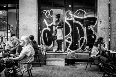Graffiti Café / Street / streetphotography,Madrid,Café