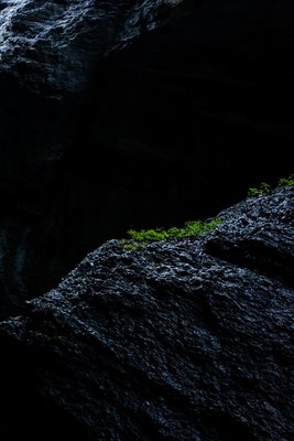 » #3/7 « / PARTNACHKLAMM (2018) / Blog-Beitrag von <a href="https://renegreinerfotografie.strkng.com/de/">Fotograf René Greiner Fotografie</a> / 19.07.2019 17:41 / Landscapes / schlucht,natur,schwarz,fels