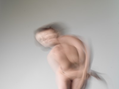 1/2sec / Nude