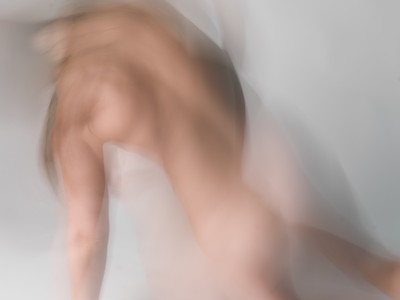 » #9/9 « / SENSITIVITY, SENSUALITY, INTENSITY / Blog post by <a href="https://strkng.com/en/photographer/pollux/">Photographer Pollux</a> / 2019-09-10 04:53 / Nude