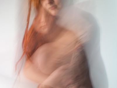 » #6/9 « / 1/2 Sec / Blog post by <a href="https://strkng.com/en/photographer/pollux/">Photographer Pollux</a> / 2019-12-31 07:20 / Nude