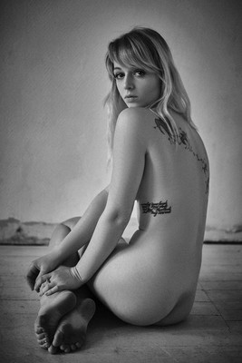 Gedanke / Nude / nude,portrait,schwarzweiß