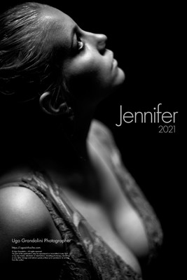 Jennifer 2021 / Mode / Beauty / beauty,portrait,black,white,young,woman,girl,naturallight