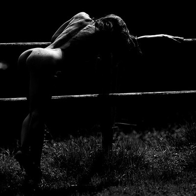 » #1/3 « / nudeartzine a new magazine dedicated to nude art / Blog post by <a href="https://strkng.com/en/photographer/ugrandolini/">Photographer ugrandolini</a> / 2021-02-23 09:16
