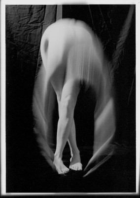 Et Exemplar Movet / Abstrakt / nude,abstraction,analogue,blackandwhite