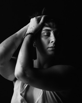 » #8/9 « / Black and White / Blog post by <a href="https://strkng.com/en/photographer/peter+k%C3%A4chele/">Photographer Peter Kächele</a> / 2021-12-23 08:48 / Portrait