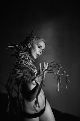 » #2/8 « / Upcycling / Blog-Beitrag von <a href="https://strkng.com/de/fotograf/peter+k%C3%A4chele/">Fotograf Peter Kächele</a> / 01.02.2022 13:49 / Schwarz-weiss