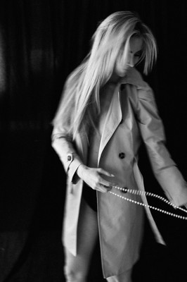 » #1/9 « / Kerstin / Blog post by <a href="https://strkng.com/en/photographer/peter+k%C3%A4chele/">Photographer Peter Kächele</a> / 2022-04-05 13:37 / Portrait