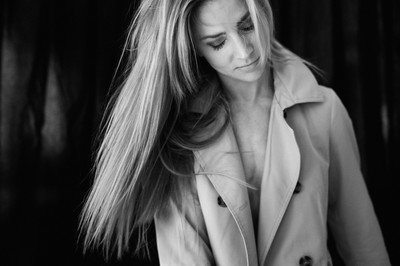 » #4/9 « / Kerstin / Blog post by <a href="https://strkng.com/en/photographer/peter+k%C3%A4chele/">Photographer Peter Kächele</a> / 2022-04-05 13:37 / Portrait