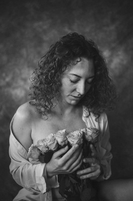 » #8/9 « / Flowers / Blog-Beitrag von <a href="https://strkng.com/de/fotograf/peter+k%C3%A4chele/">Fotograf Peter Kächele</a> / 29.01.2025 16:16 / Portrait