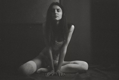 » #2/3 « / Only lovers left alive / Blog post by <a href="https://strkng.com/en/photographer/melloncollie/">Photographer melloncollie</a> / 2025-02-23 09:59