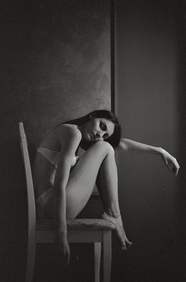 » #3/3 « / Only lovers left alive / Blog post by <a href="https://strkng.com/en/photographer/melloncollie/">Photographer melloncollie</a> / 2025-02-23 09:59