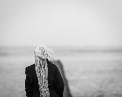 » #5/6 « / 'stormy day' with Hana / Blog post by <a href="https://strkng.com/en/photographer/marseiphoto/">Photographer marseiphoto</a> / 2020-02-14 18:03 / Portrait