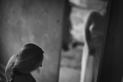 » #3/9 « / Plutos Moon / Blog post by <a href="https://strkng.com/en/photographer/roman+dejon/">Photographer Roman Dejon</a> / 2020-02-13 11:07