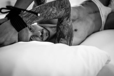 » #3/9 « / bound / Blog post by <a href="https://strkng.com/en/photographer/pure+male+photography/">Photographer pure male photography</a> / 2019-11-04 13:08