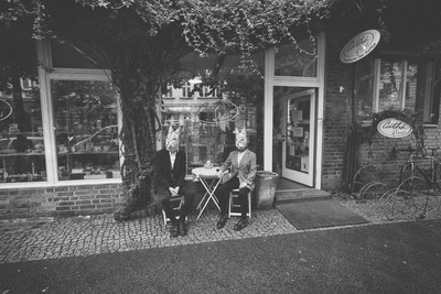 For a walk. / Schwarz-weiss / berlin