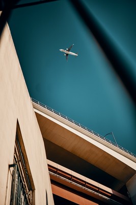 Lissabon - a different view #2 / Stadtlandschaften / lissabon,adifferentview,stadt,city,portugal,brücke,flugzeug