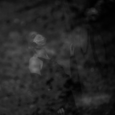 » #2/9 « / masked girl / Blog-Beitrag von <a href="https://strkng.com/de/fotografin/sanna+dimario/">Fotografin Sanna Dimario</a> / 13.08.2020 23:13 / Portrait / corona