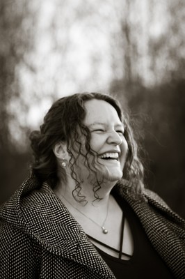 » #4/9 « / jonna / Blog-Beitrag von <a href="https://strkng.com/de/fotografin/sanna+dimario/">Fotografin Sanna Dimario</a> / 01.04.2022 18:38 / Portrait