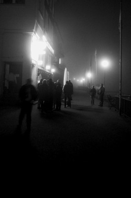 » #1/6 « / Nebelnächte / Blog post by <a href="https://strkng.com/en/photographer/gernot+schwarz/">Photographer Gernot Schwarz</a> / 2019-12-13 21:21