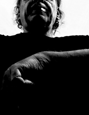 » #5/9 « / Selbstportraits / Blog-Beitrag von <a href="https://strkng.com/de/fotograf/gernot+schwarz/">Fotograf Gernot Schwarz</a> / 04.03.2020 13:44