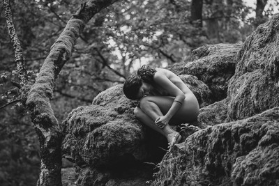 Sabi naturebound / Nude / nudeinnature,nudephotography,nude,outdoors,woman,blackandwhitephotography,naturebound