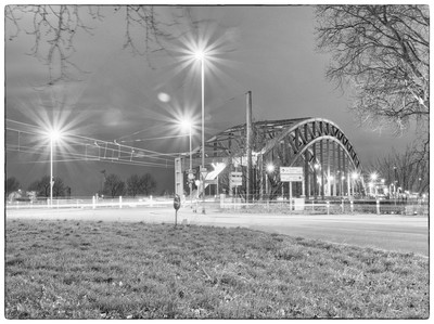 Karl-Lehr-Brücke III / Schwarz-weiss / BW,Schwarzweiß,schwarzweiss,schwarzweiß,schwarz-weiss,schwarz-weiß,monochrome,monochrom