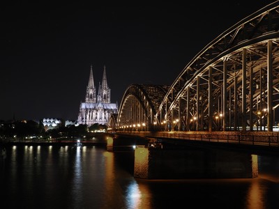 Hohenzollernbrücke mit Dom / Nacht / nacht,night,dom,brücke,cologne,köln