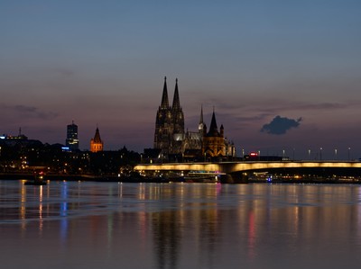 Deutzer Brücke mit Dom / Nacht / köln,cologne,dom,nacht,night,brücke,rhein