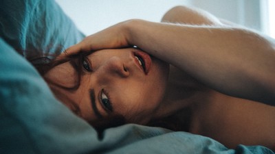 » #8/9 « / Close and initmate / Blog post by <a href="https://strkng.com/en/photographer/constantyearing/">Photographer constantYearing</a> / 2020-12-25 07:59