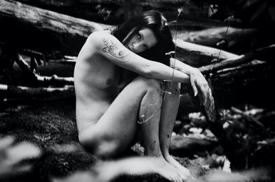 » #9/9 « / Fatima / Blog post by <a href="https://strkng.com/en/photographer/sprache+der+seele/">Photographer Sprache der Seele</a> / 2019-12-29 10:56 / Fine Art / schwarzweis,sensual,stille,blackandwhite,outdoor,Frau,female