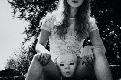 » #3/9 « / Francesca Woodman / Blog post by <a href="https://strkng.com/en/photographer/sprache+der+seele/">Photographer Sprache der Seele</a> / 2020-01-05 16:48