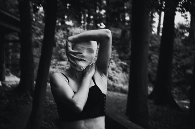 » #6/8 « / I am alone here in my own mind / Blog post by <a href="https://strkng.com/en/photographer/sprache+der+seele/">Photographer Sprache der Seele</a> / 2020-01-13 09:36