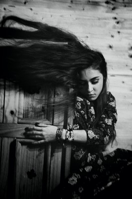 » #3/8 « / Sarah / Blog post by <a href="https://strkng.com/en/photographer/sprache+der+seele/">Photographer Sprache der Seele</a> / 2020-01-16 09:20