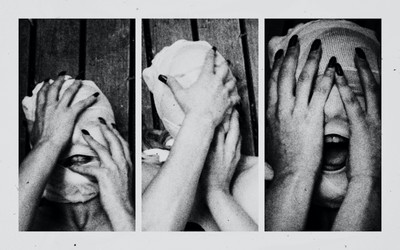 » #9/9 « / Collage / Blog post by <a href="https://strkng.com/en/photographer/sprache+der+seele/">Photographer Sprache der Seele</a> / 2020-01-17 10:45 / Kreativ / schwarzweis,sensual,stille,schwarz,blackandwhite,frau,female,outdoor,portrait