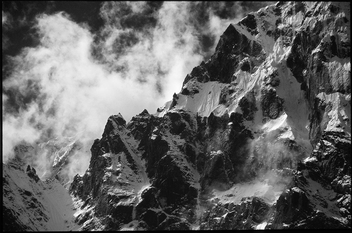 rock &copy; Photographer ray gray